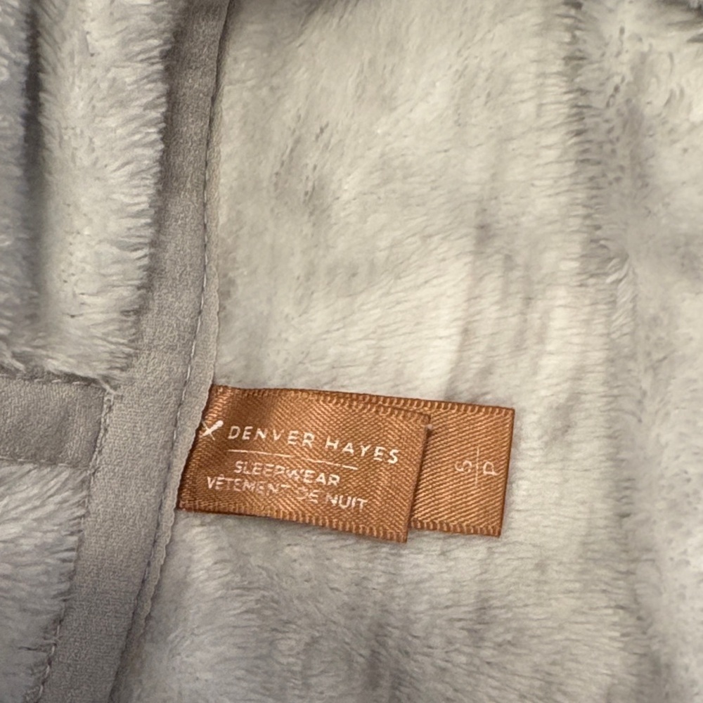Denver Hayes Cozy Hooded Sleepwear - Size Small - Picture 8 of 13
